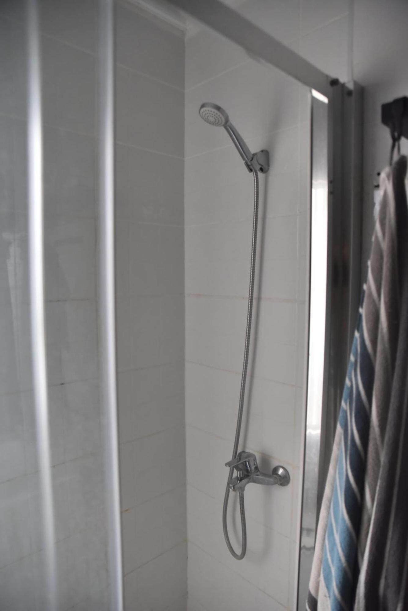 ולנסיה Gemuetliches Zimmer "Gold" Fuer 2 Personen Und Katzenliebhaber מראה חיצוני תמונה