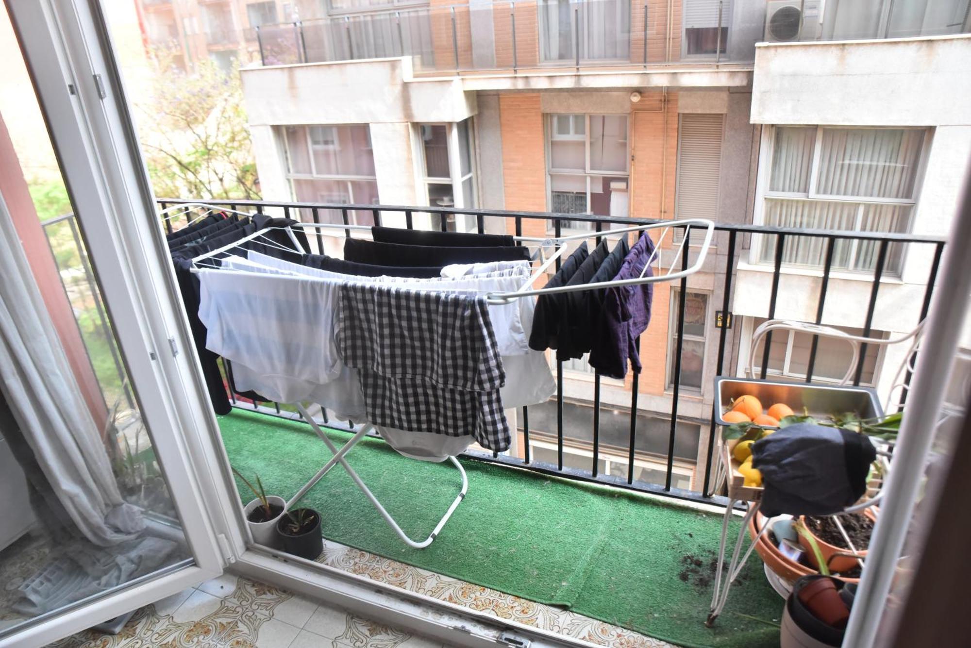 ולנסיה Gemuetliches Zimmer "Gold" Fuer 2 Personen Und Katzenliebhaber מראה חיצוני תמונה